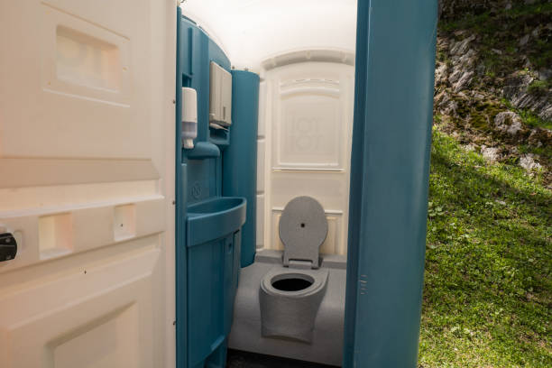 Portable Toilet Options We Offer in Rio Bravo, TX